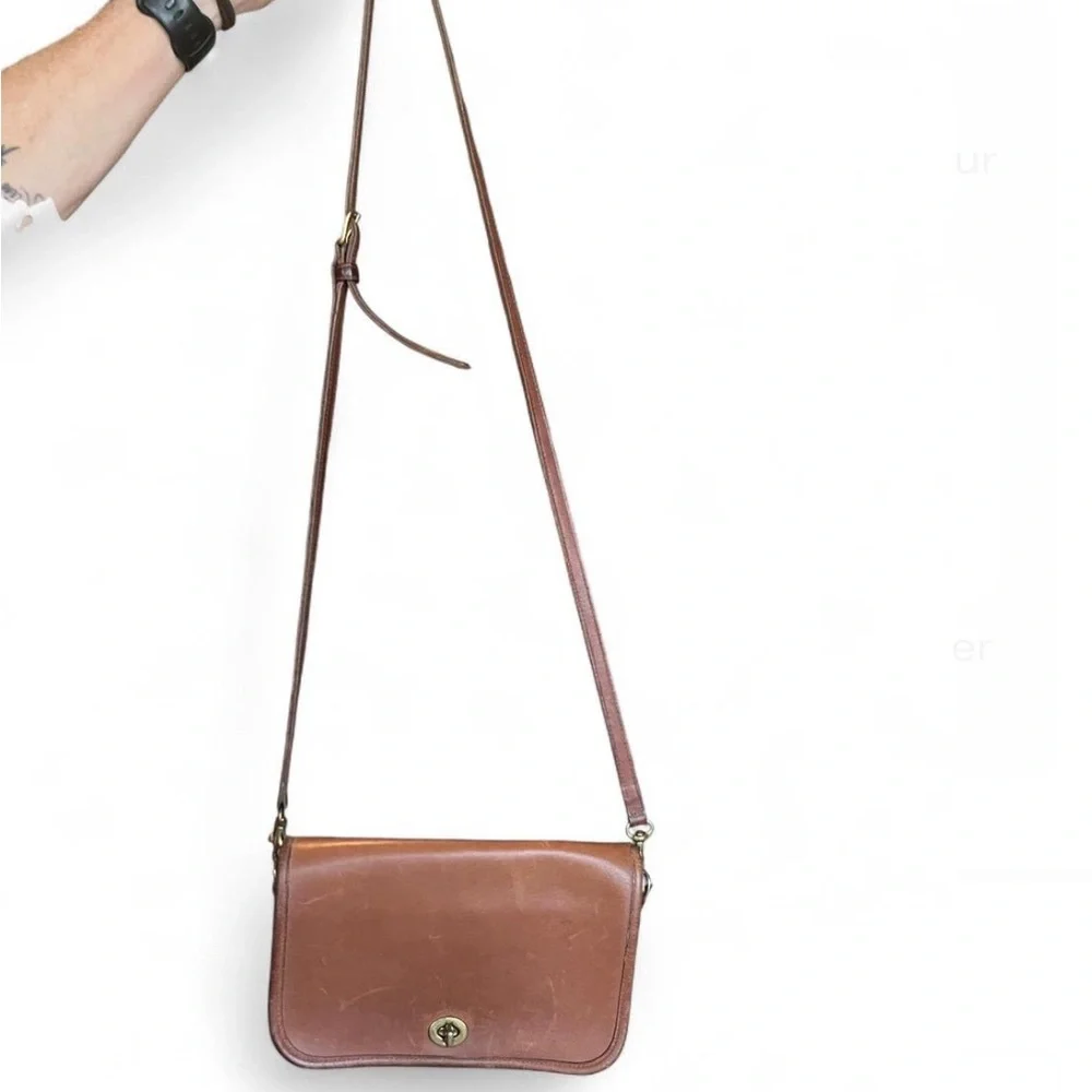 90s Coach Penny Pocket Shoulder Bag